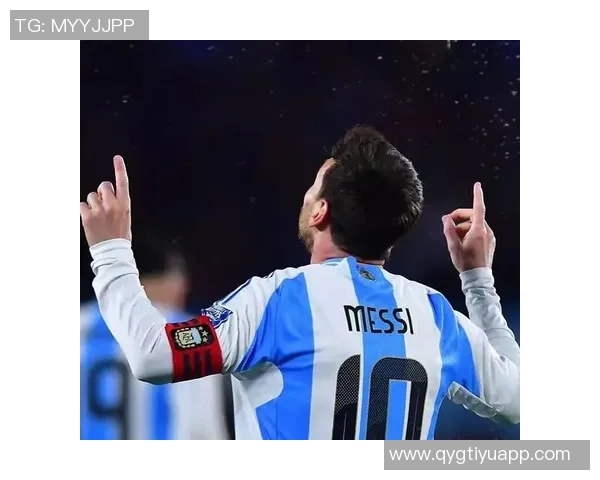 梅西社交媒体分享2026年世界杯用球宣传照引发热议