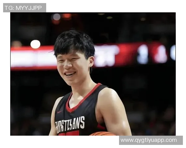 狄龙上半场表现抢眼8中3贡献7分1板3助2断成功对抗杨瀚森